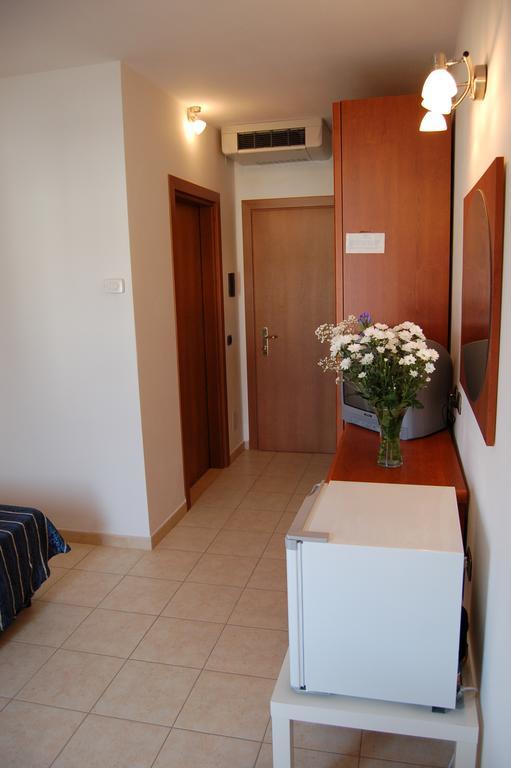 Albergo Romana Каполивери Экстерьер фото