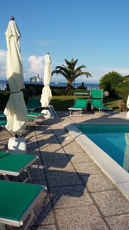 Albergo Romana Каполивери Экстерьер фото